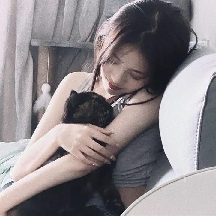 丈夫们，女人们，情人们